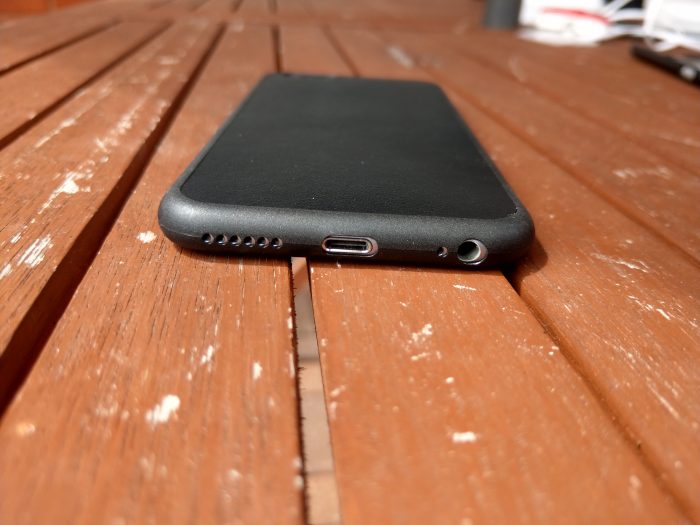 Totallee super thin iPhone leather case   Review