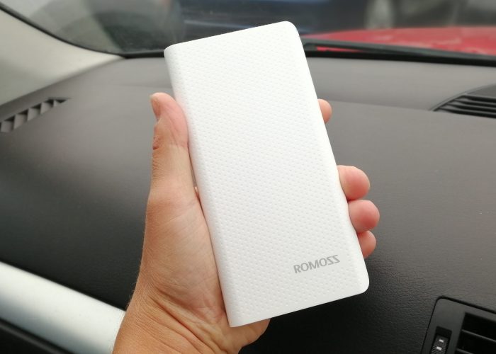 Romoss Sense 6 LED 20,000mAh Portable Charger   Review