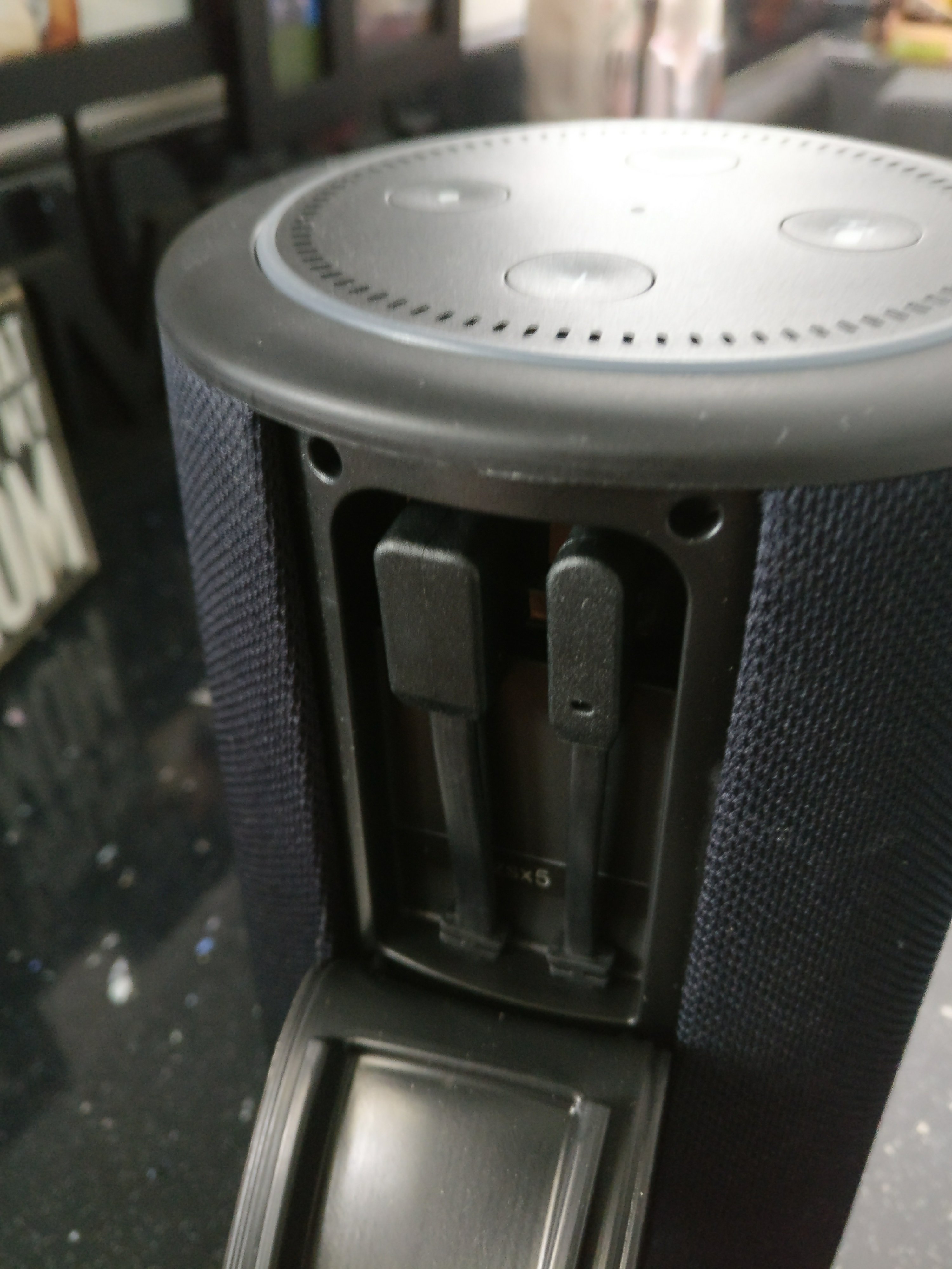 Vaux   Amazon Echo Dot Powered Speaker   Review