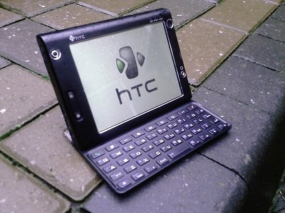 Its official, Google enters into big money HTC deal