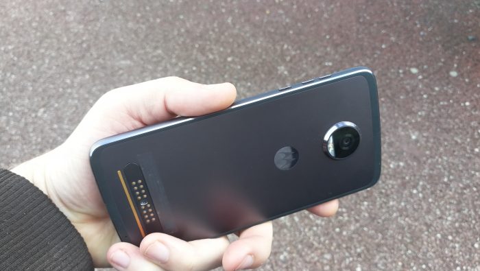 Hands on with the Moto Z2 Play