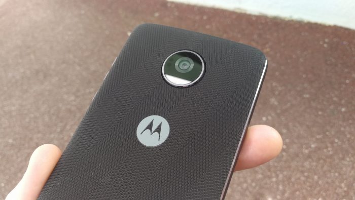 Motorola Z2 Play   Review