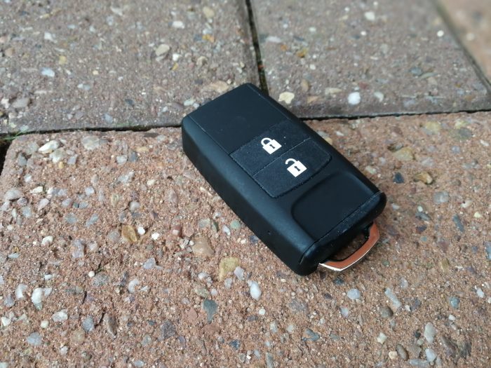 Conbrov T19 Car Key Fob Camera   Review