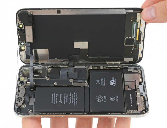 The iPhone X   In bits!