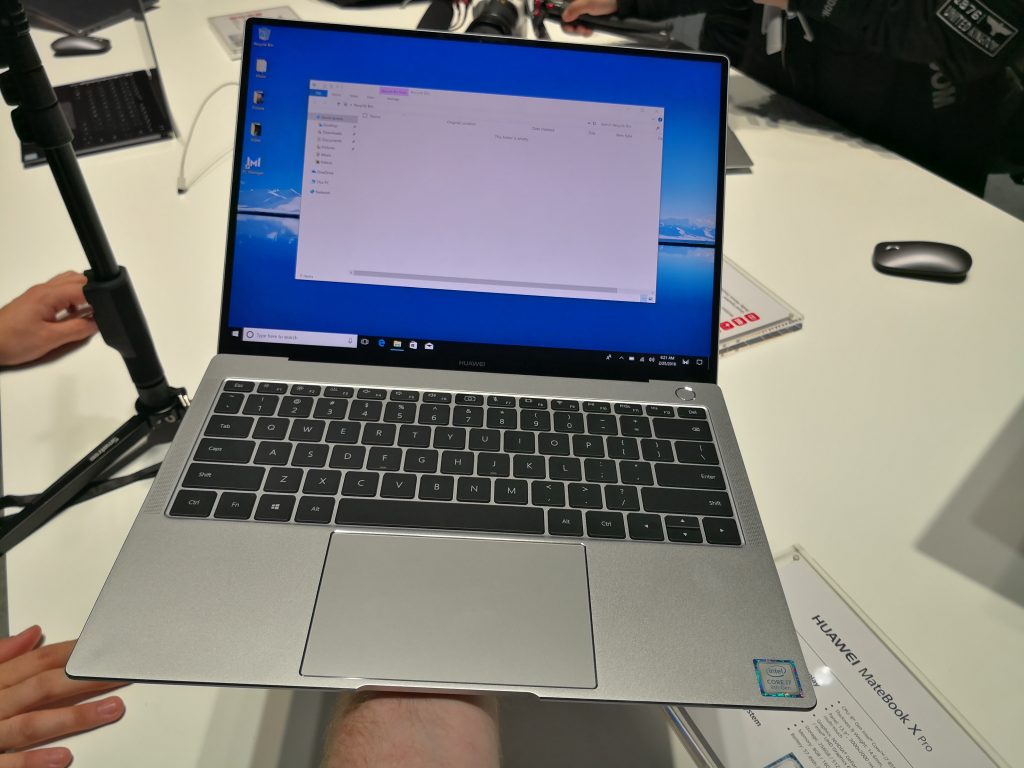 #MWC2018 Huawei also unveil the MateBook X Pro