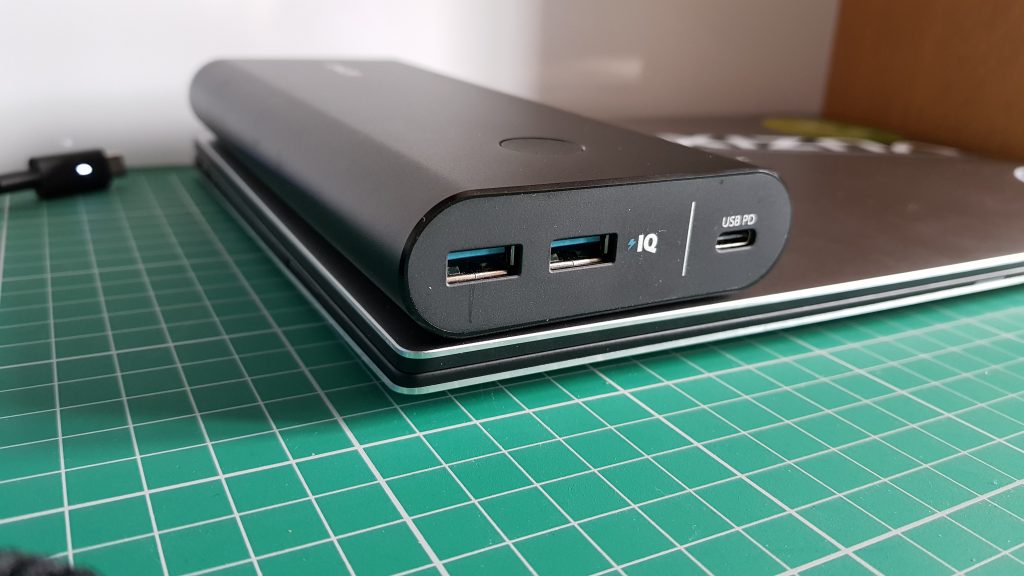 Anker PowerCore 26800+ Unboxing