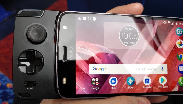 Moto Z2 Gamepad review