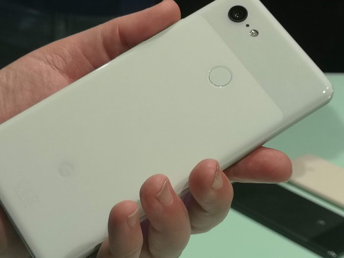 EE to take the Google Pixel 3 and Pixel 3 XL