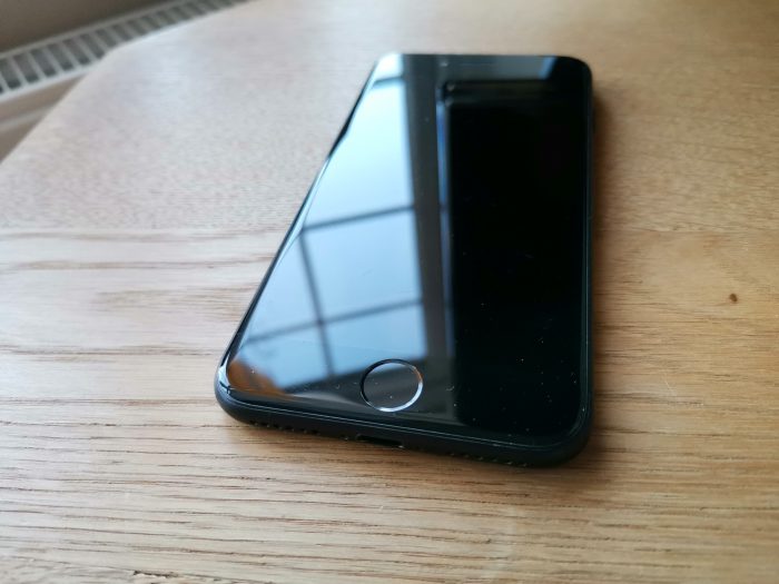 Buying a reconditioned iPhone and saving money. My story..