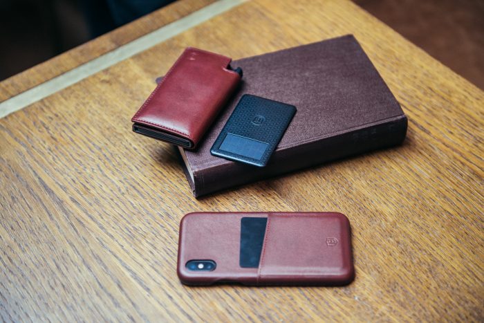 Ekster   Trackable smart wallets