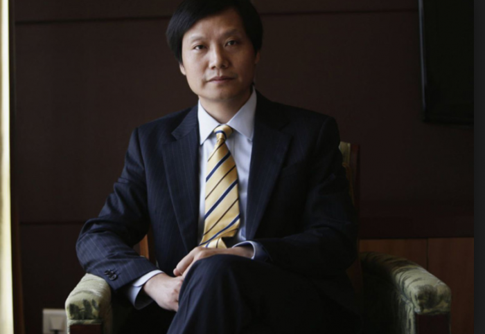 Xiaomi founder receives £735m bonus, but promises to give it away