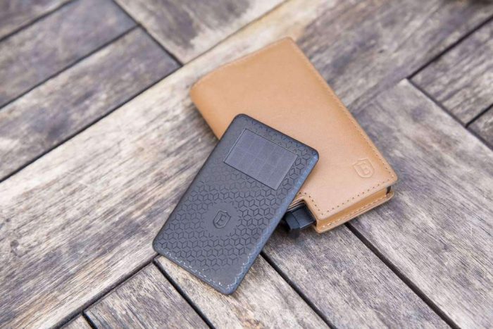 Ekster   Trackable smart wallets