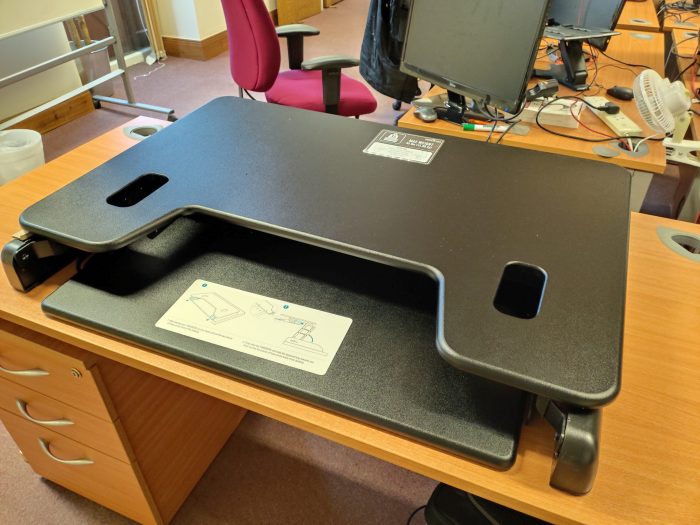Varidesk Exec 40 Review   Dont sit whilst working!