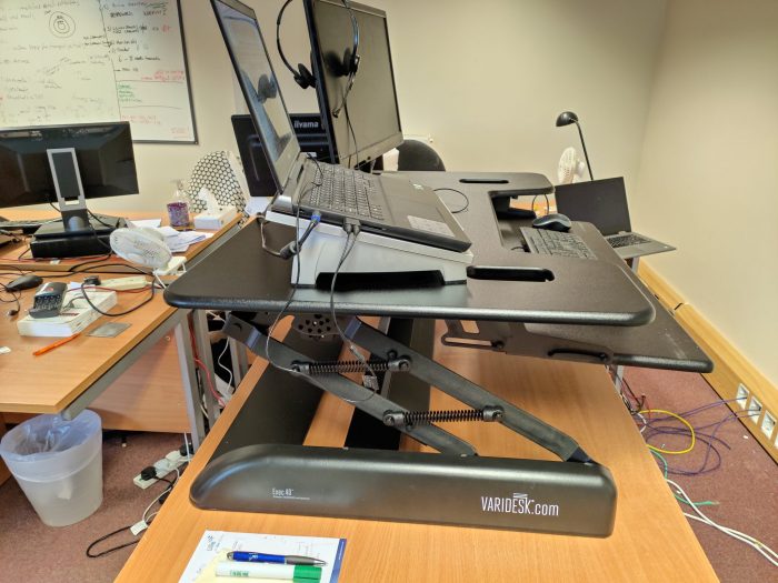 Varidesk Exec 40 Review   Dont sit whilst working!